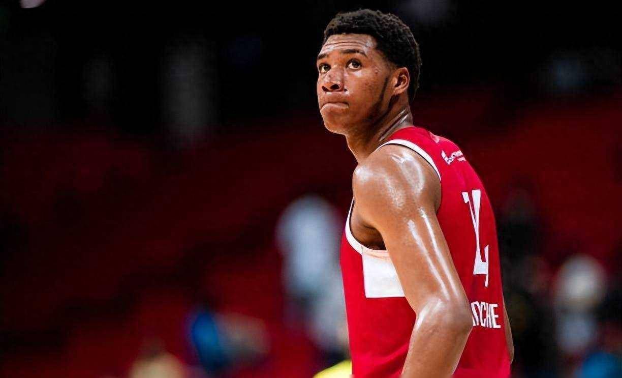 关于非洲篮球新星崛起,多队队员待领衔的信息 关于非洲篮球新星崛起,多队队员待领衔的信息