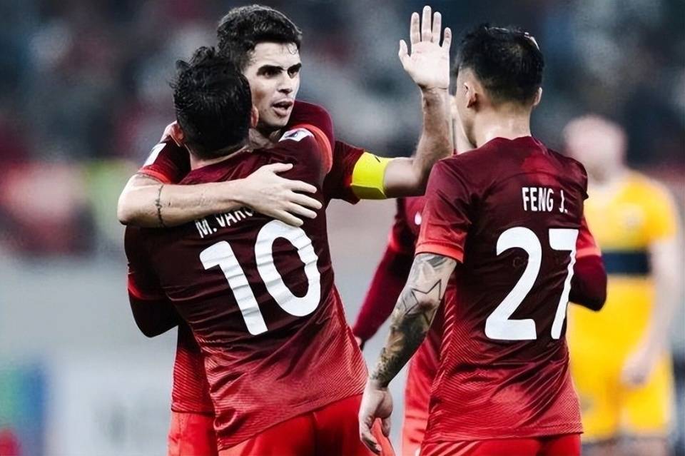 关于亚眠队在比赛中力克对手,取得胜利的信息 关于亚眠队在比赛中力克对手,取得胜利的信息