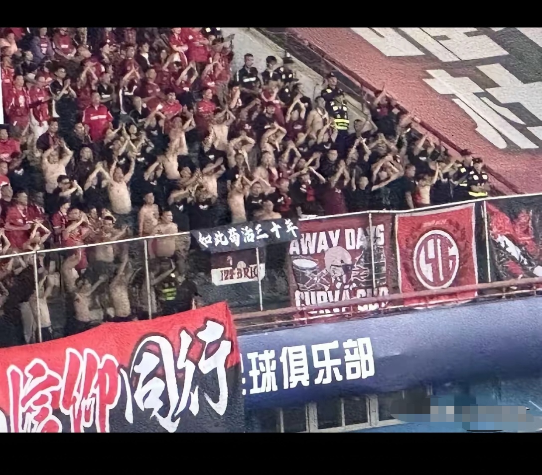 体育世界足球热度不减，球迷热情高涨的简单介绍