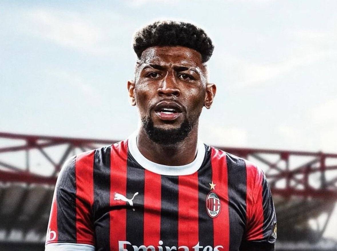 关于AC米兰队签下新后卫,增加阵容深度的信息 关于AC米兰队签下新后卫,增加阵容深度的信息