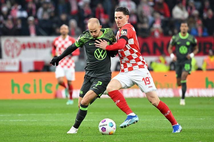 阿尔及利亚备战关键战，全力以赴