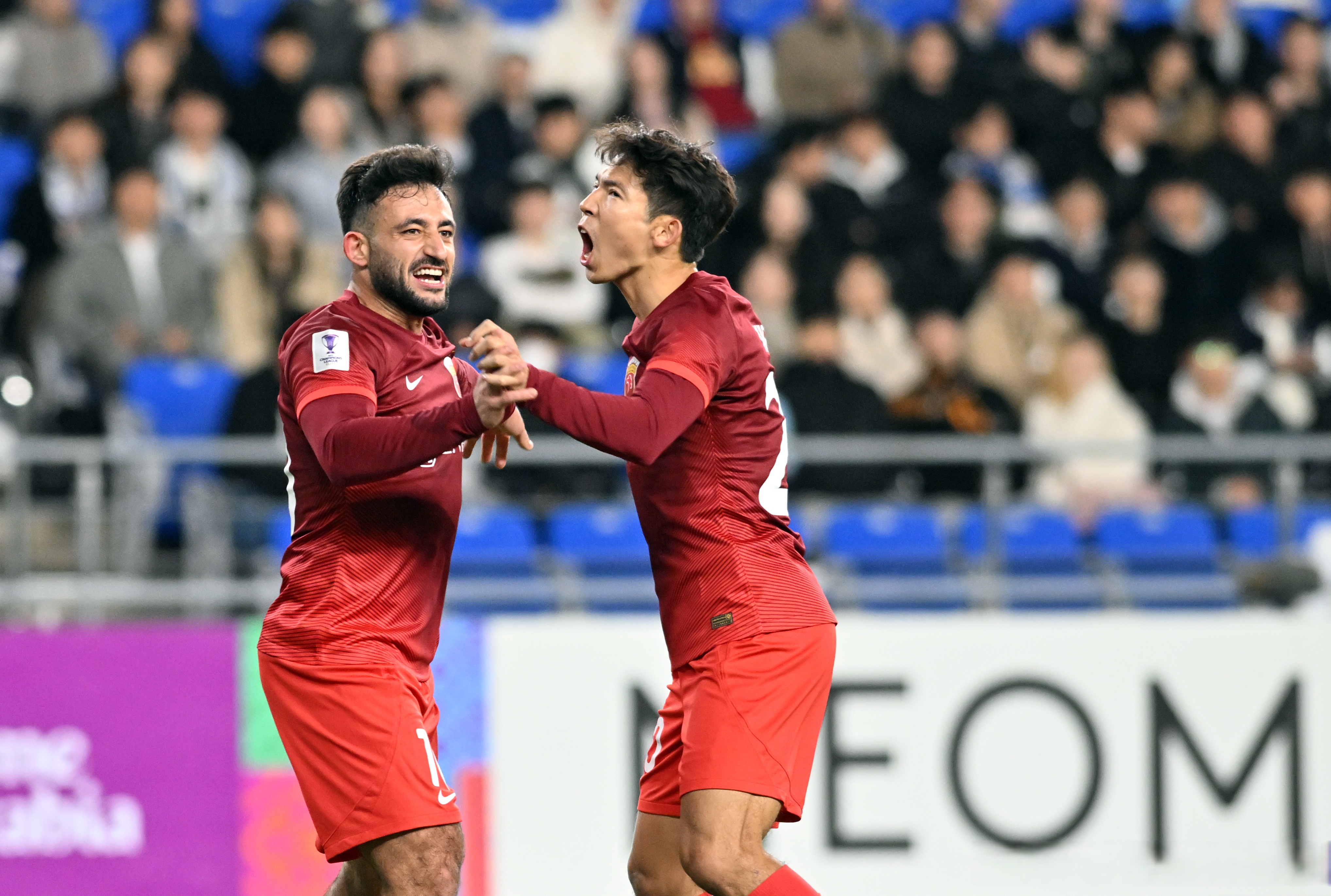 激烈对抗下的胜利,令球队信心大增 激烈对抗下的胜利,令球队信心大增