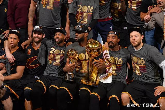 关于骑士队老将迎来生涯里程碑,向队友传递经验的信息 关于骑士队老将迎来生涯里程碑,向队友传递经验的信息