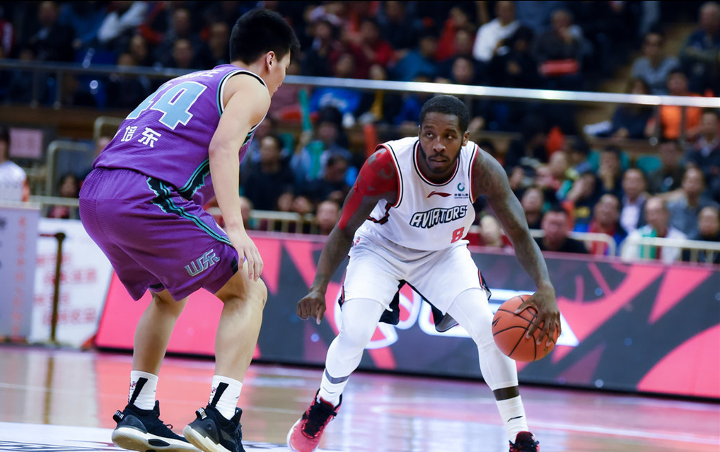 关于云南男篮主场逆转海南队,迎来胜利的信息 关于云南男篮主场逆转海南队,迎来胜利的信息