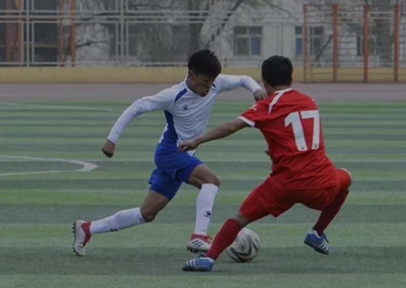 一场足球比赛中,一位不起眼的球员闪耀全场 一场足球比赛中,一位不起眼的球员闪耀全场