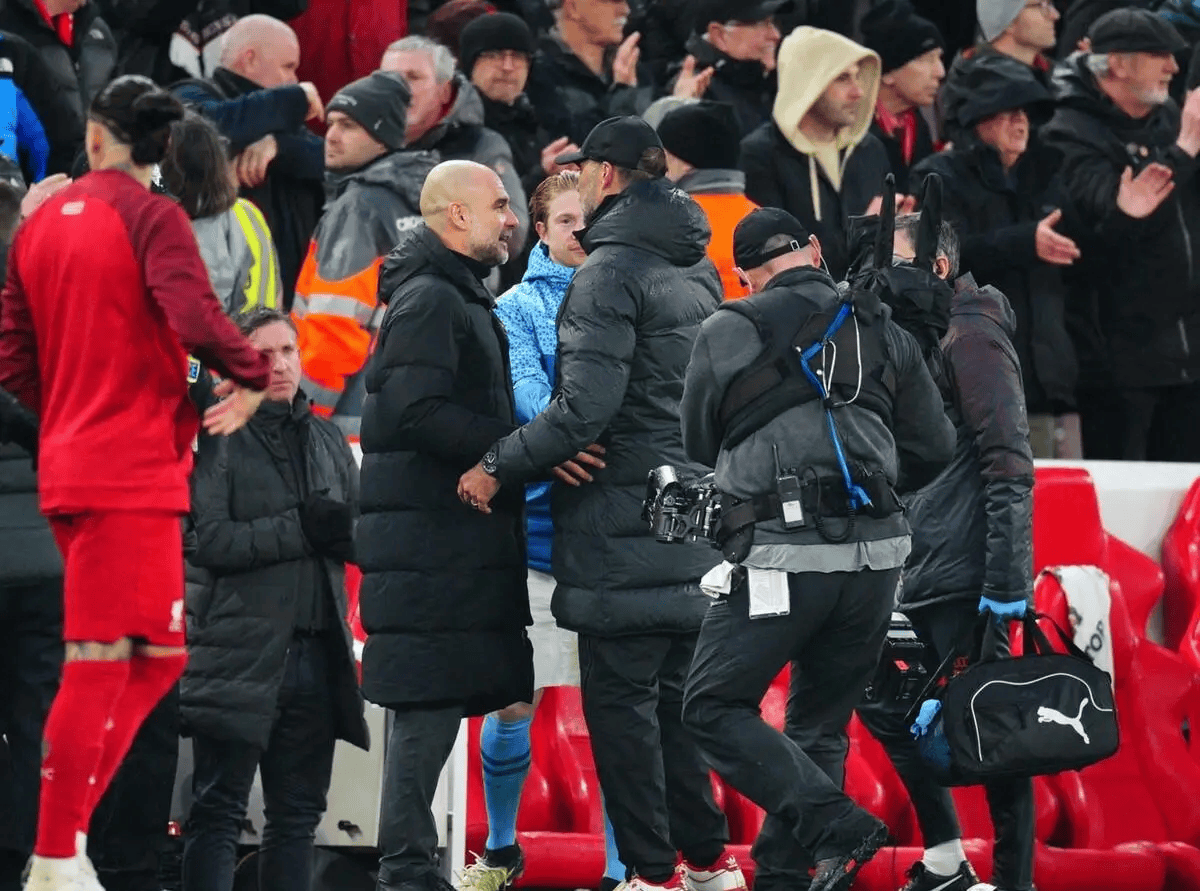 关于莱切斯特城中场马迪逼抢成功，助球队转化进攻的信息