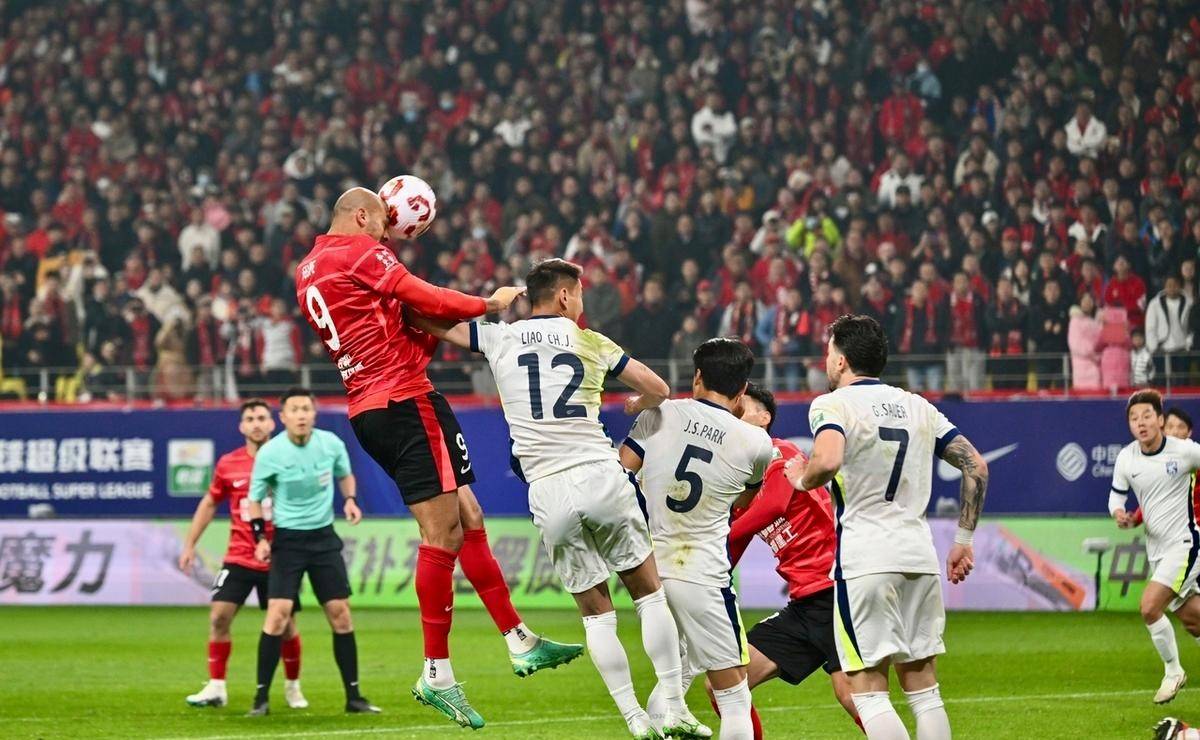 中超球队锋线射门率下降,进攻效果扑朔迷离的简单介绍 中超球队锋线射门率下降,进攻效果扑朔迷离的简单介绍