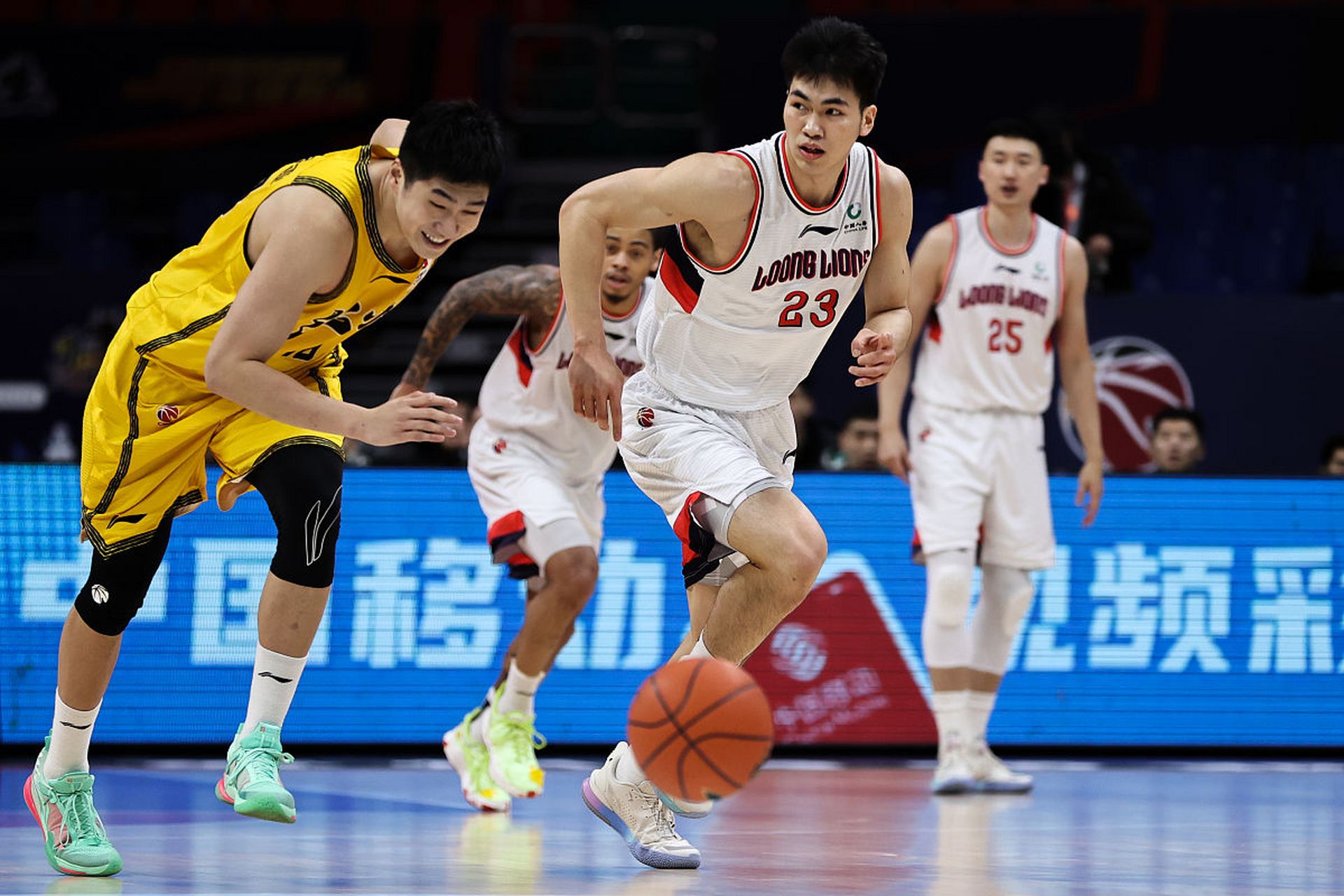 福建男篮在控制比赛中获胜,成功晋级 福建男篮在控制比赛中获胜,成功晋级