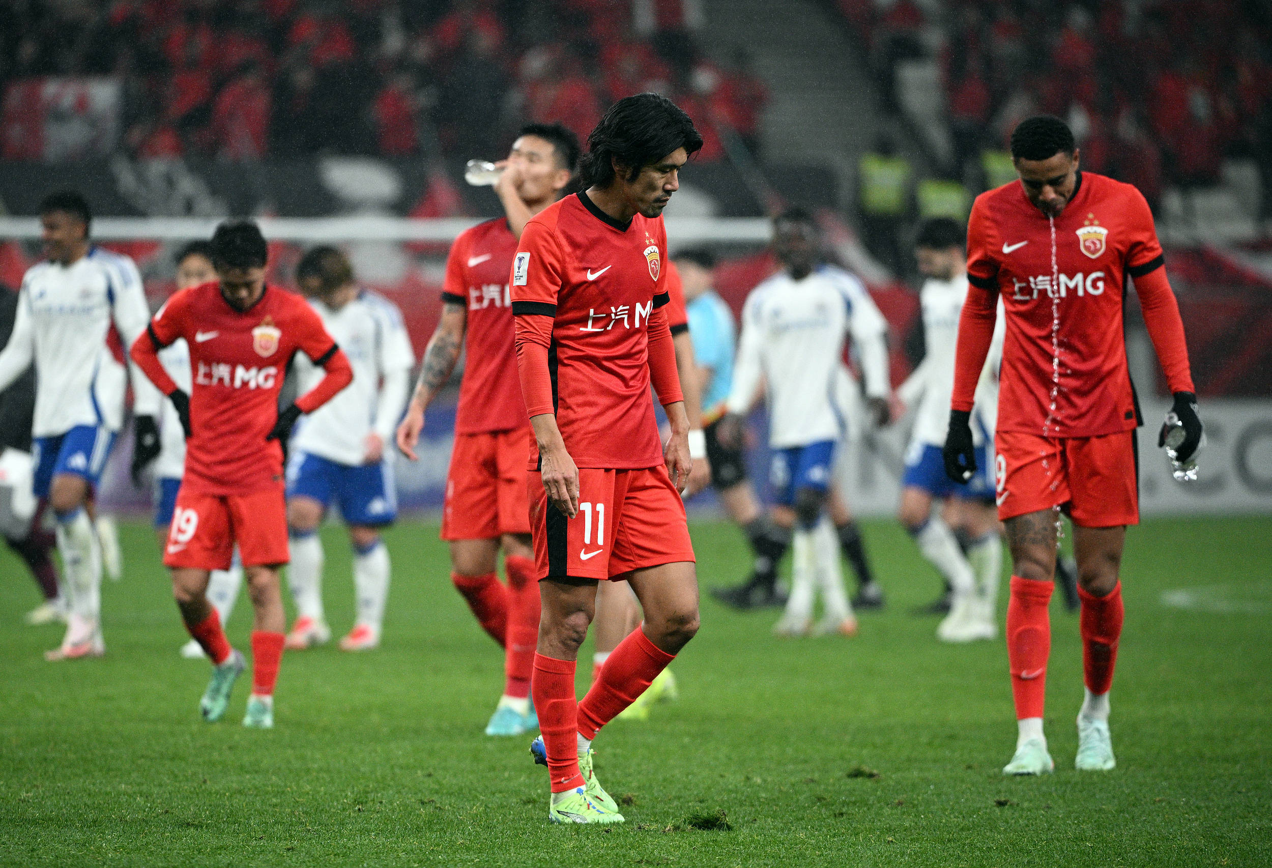 精彩足球赛季再度开启,球队备战冲刺冠军的简单介绍 精彩足球赛季再度开启,球队备战冲刺冠军的简单介绍