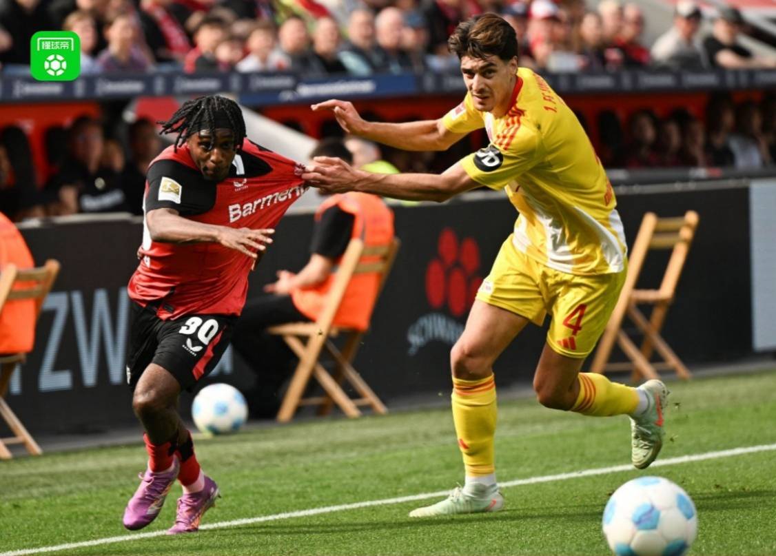 包含法兰克福险胜柏林联合，取得关键胜利的词条