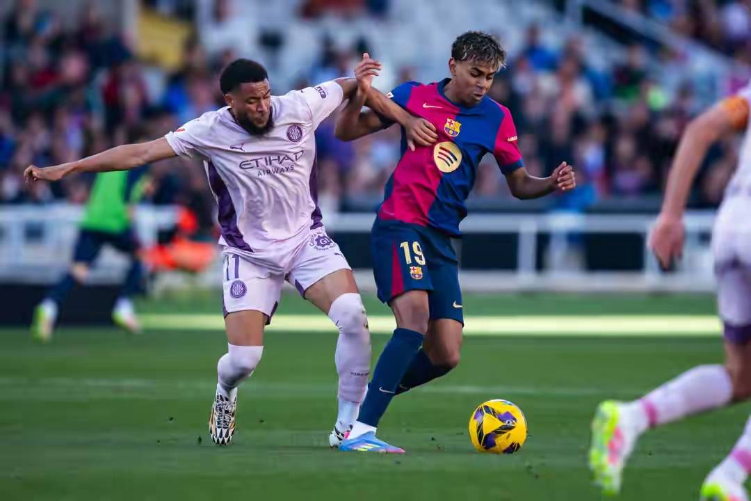 拉斯帕尔马斯击败莱加内斯,取得胜利 拉斯帕尔马斯击败莱加内斯,取得胜利