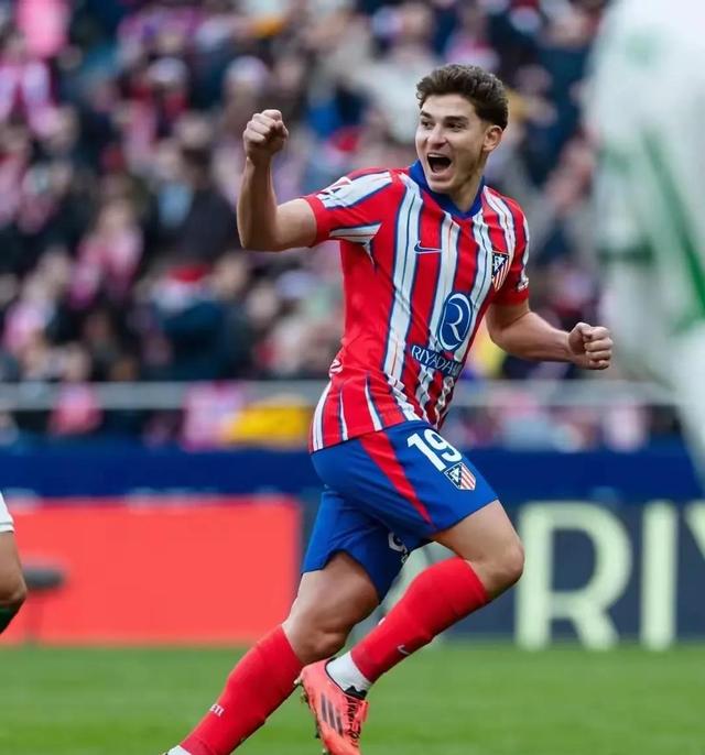 瓦伦西亚球员发挥出众，击败强敌的简单介绍