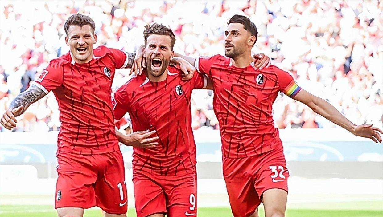 弗赖堡主场发威，完胜对手瞬间翻盘的简单介绍