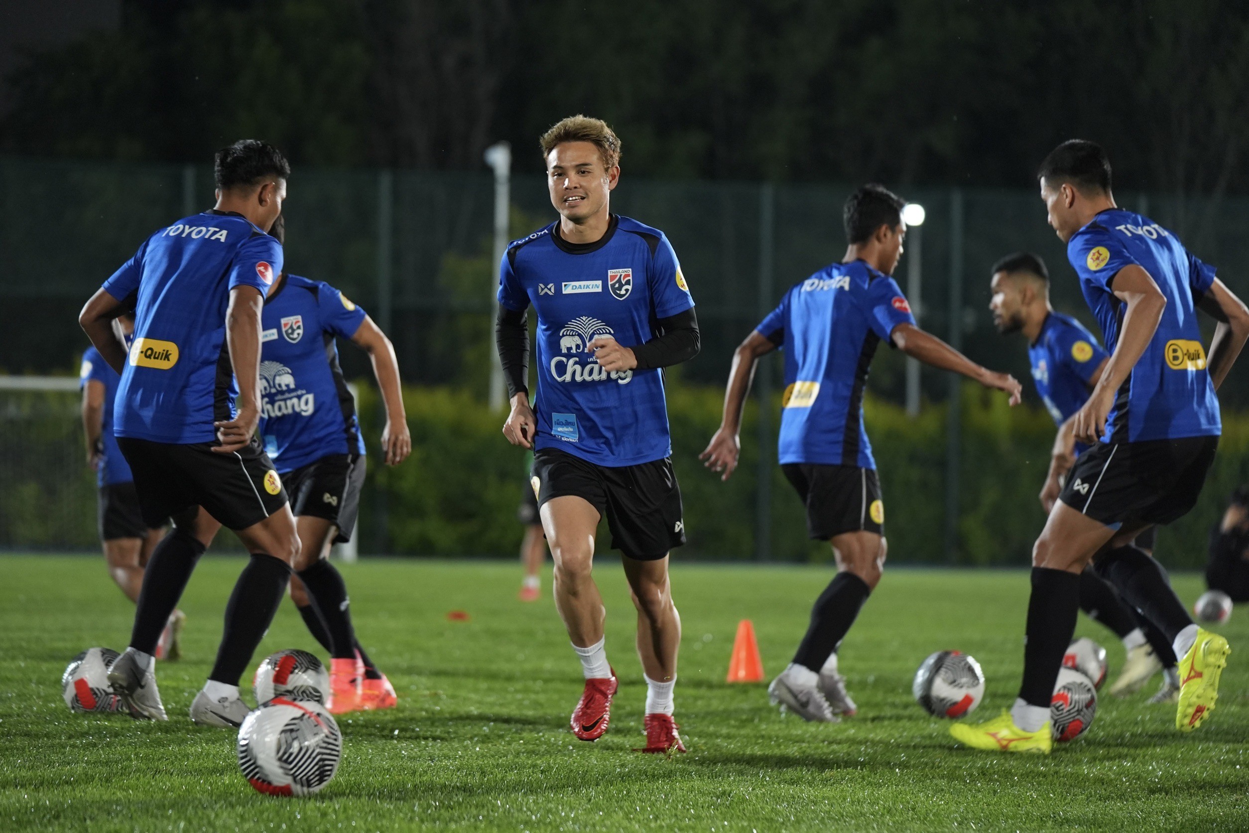 泰国选手突围成功,晋级半决赛 泰国选手突围成功,晋级半决赛