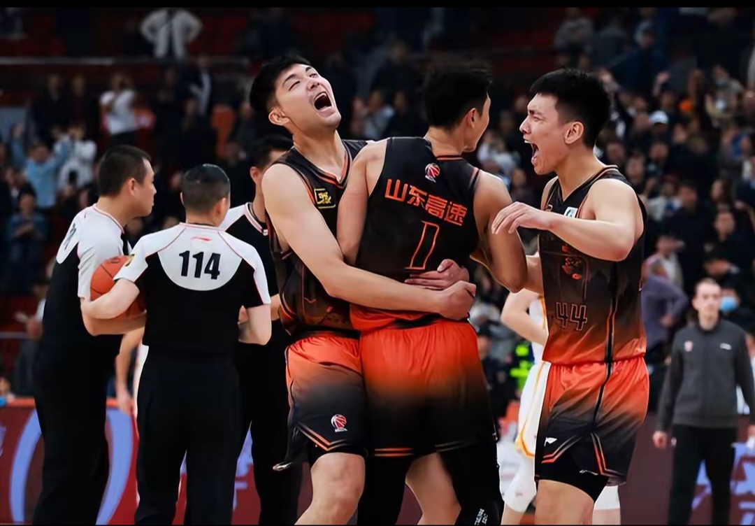 江苏队以惊人的分差战胜福建队