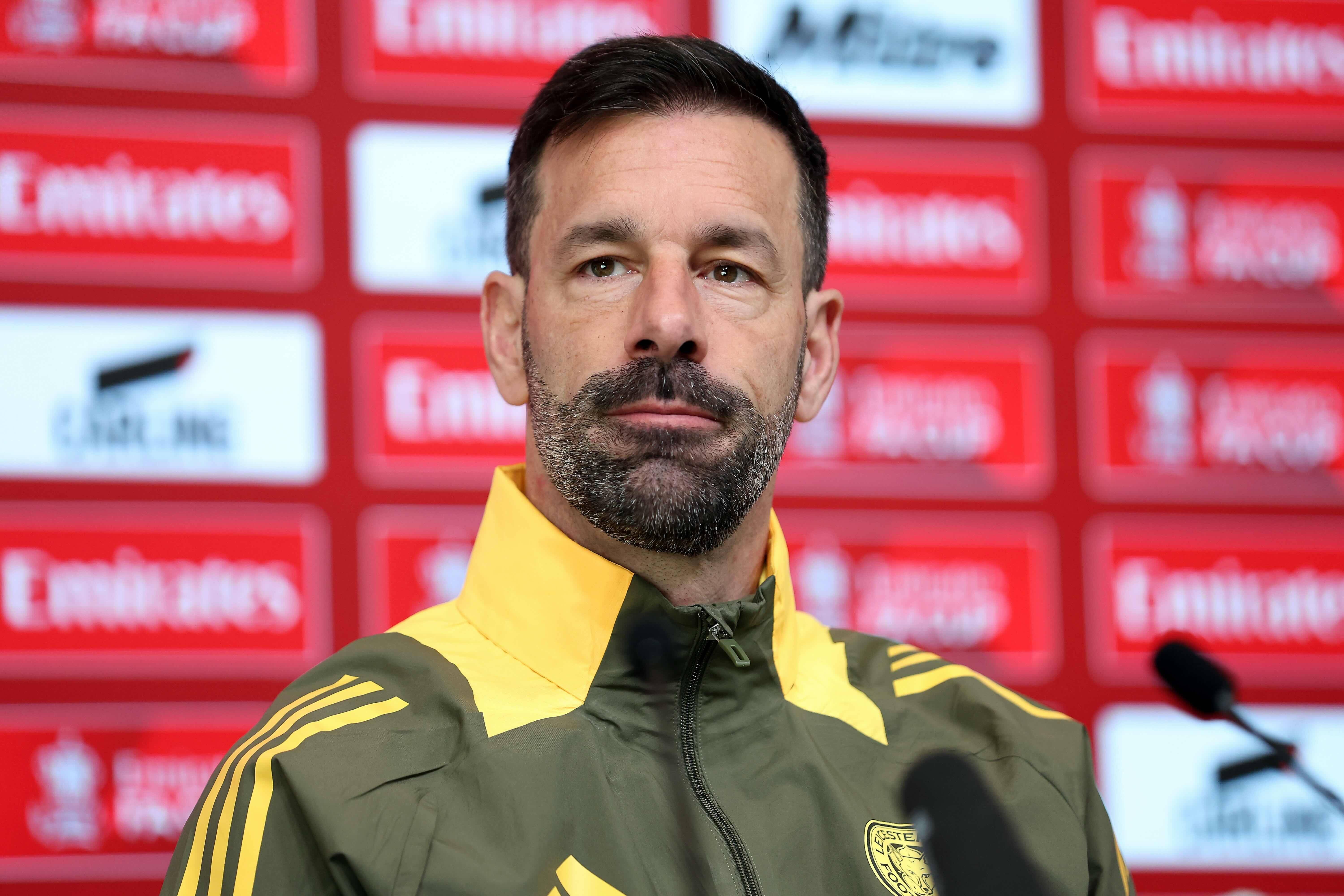 关于南安普顿主场不敌，保级形势严峻的信息