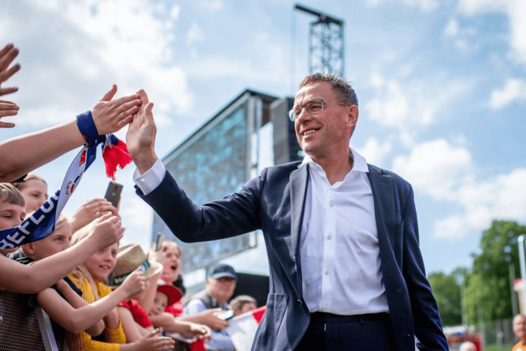 欧洲豪门球队与顶级教练积极接触，欲雄起再战的简单介绍