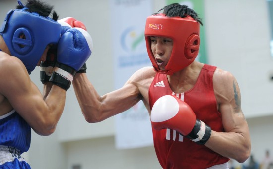 智利选手在拳击比赛中获得冠军 智利选手在拳击比赛中获得冠军