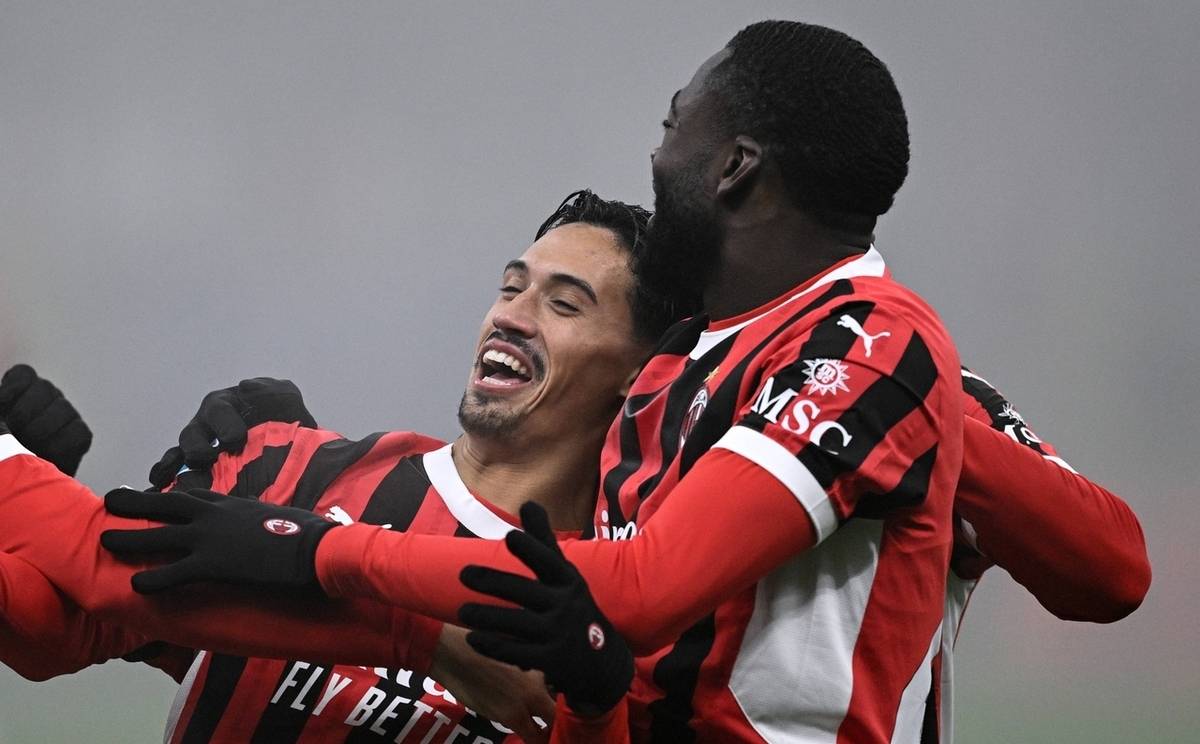 AC米兰连败难以止损,主帅迎来艰难时刻 AC米兰连败难以止损,主帅迎来艰难时刻