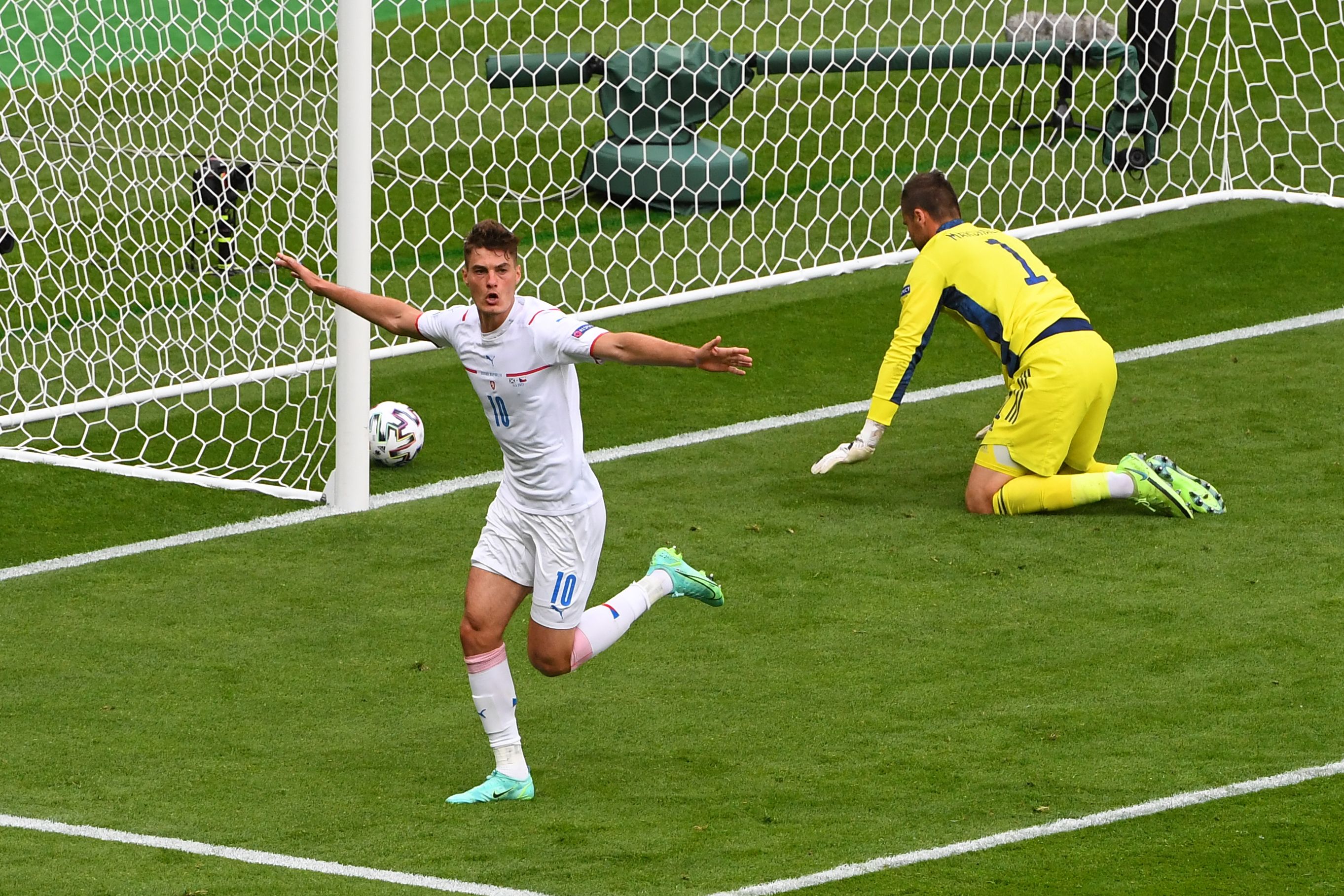 瑞士胜过乌克兰,欧洲国家联赛情势备受关注 瑞士胜过乌克兰,欧洲国家联赛情势备受关注