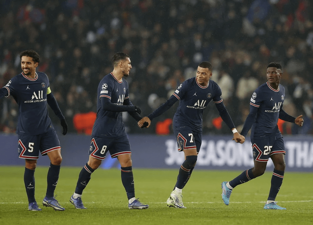 尼斯主场-与昂热战平俊分东的简单介绍