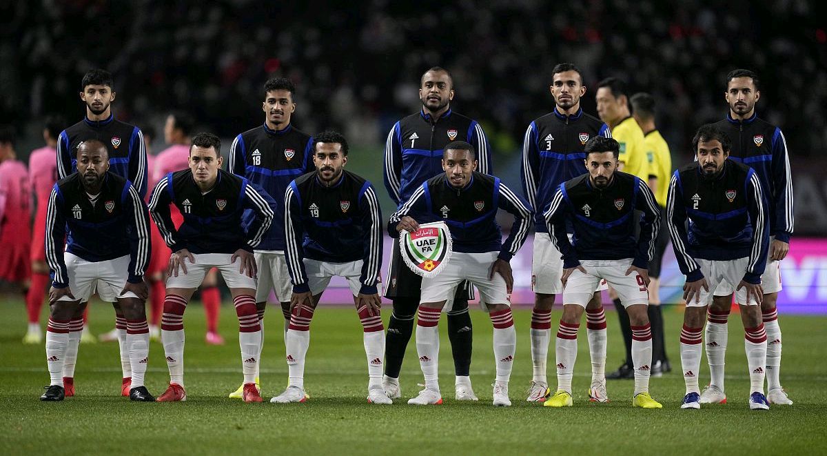 包含巴塞罗那对阵AC米兰：西甲意甲豪强交锋的词条