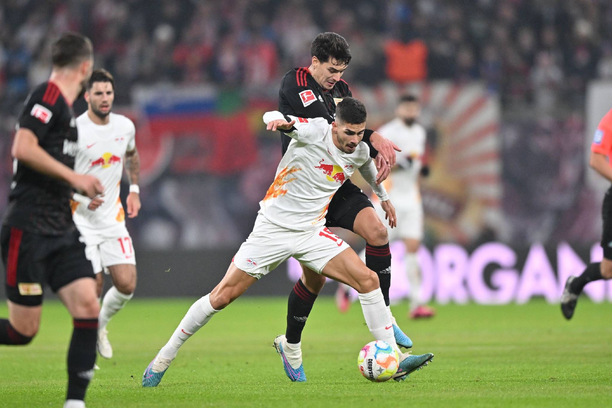 沃尔夫斯堡主场大捷，欧战资格渐行渐近