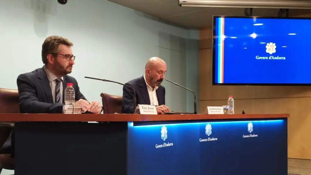 包含梵蒂冈横扫安道尔晋级欧锦赛半决赛的词条