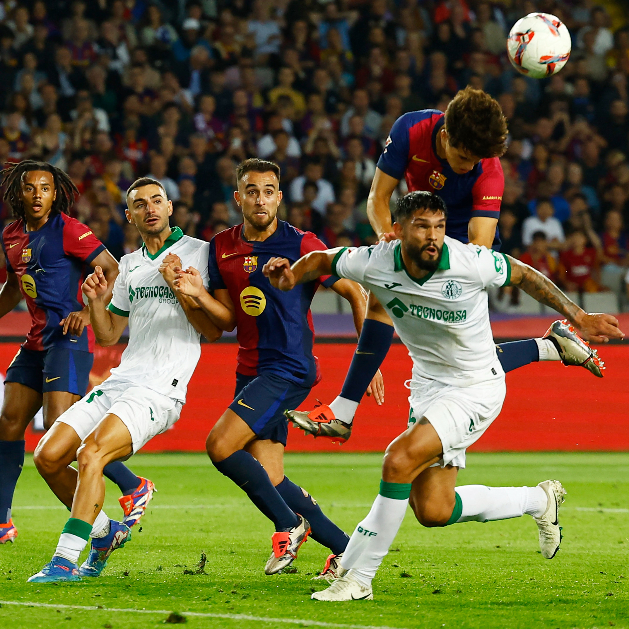 赫塔菲客场小胜,排名逐渐攀升,士气高涨 赫塔菲客场小胜,排名逐渐攀升,士气高涨