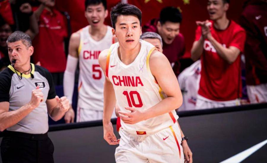 印尼男篮低迷中挺进八强,赛场表现有所反弹 印尼男篮低迷中挺进八强,赛场表现有所反弹