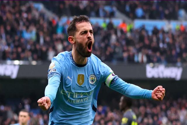 曼联足球队主教练被曼城逆转，遭遇失利