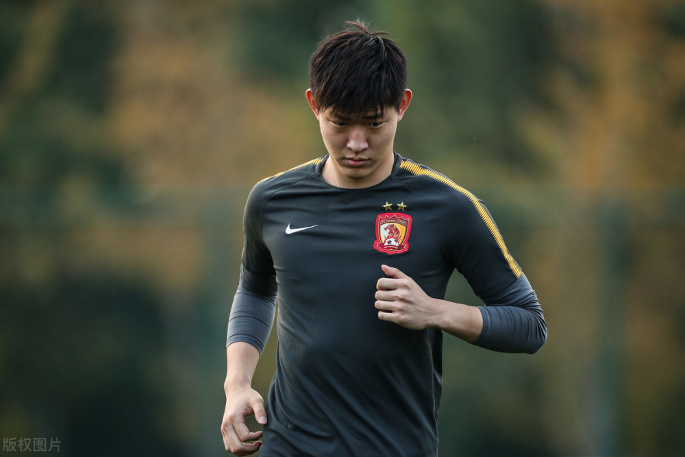 澳洲足球新星崛起,亚冠夺魁夺冠 澳洲足球新星崛起,亚冠夺魁夺冠