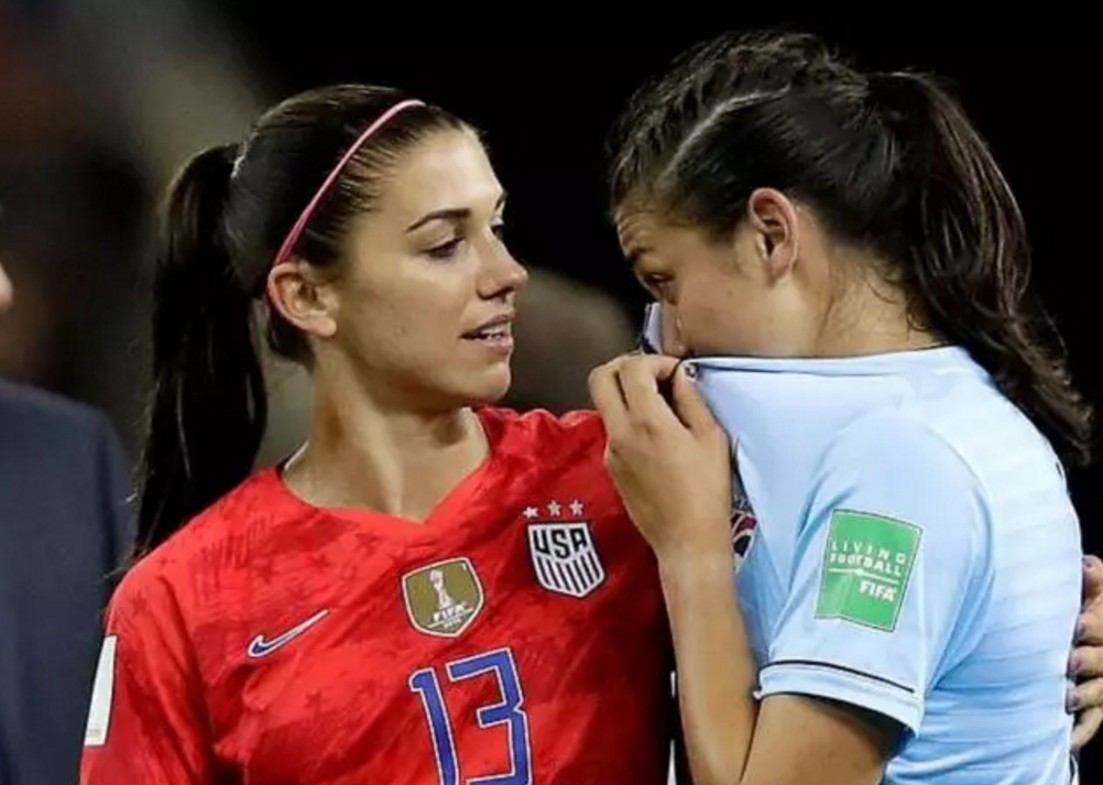 关于泰国女足3-0轻取南非队,取得女足世界杯分组赛首胜的信息 关于泰国女足3-0轻取南非队,取得女足世界杯分组赛首胜的信息