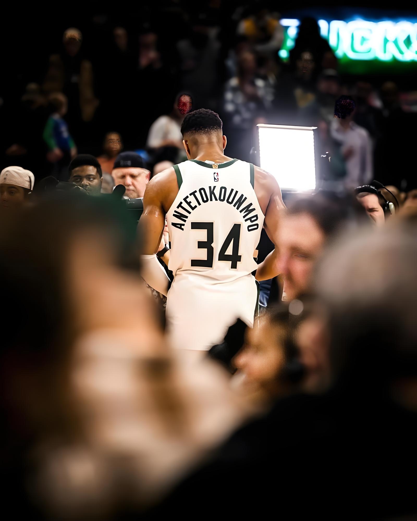 雄鹿轻取勇士,字母哥全场独得35分的简单介绍 雄鹿轻取勇士,字母哥全场独得35分的简单介绍