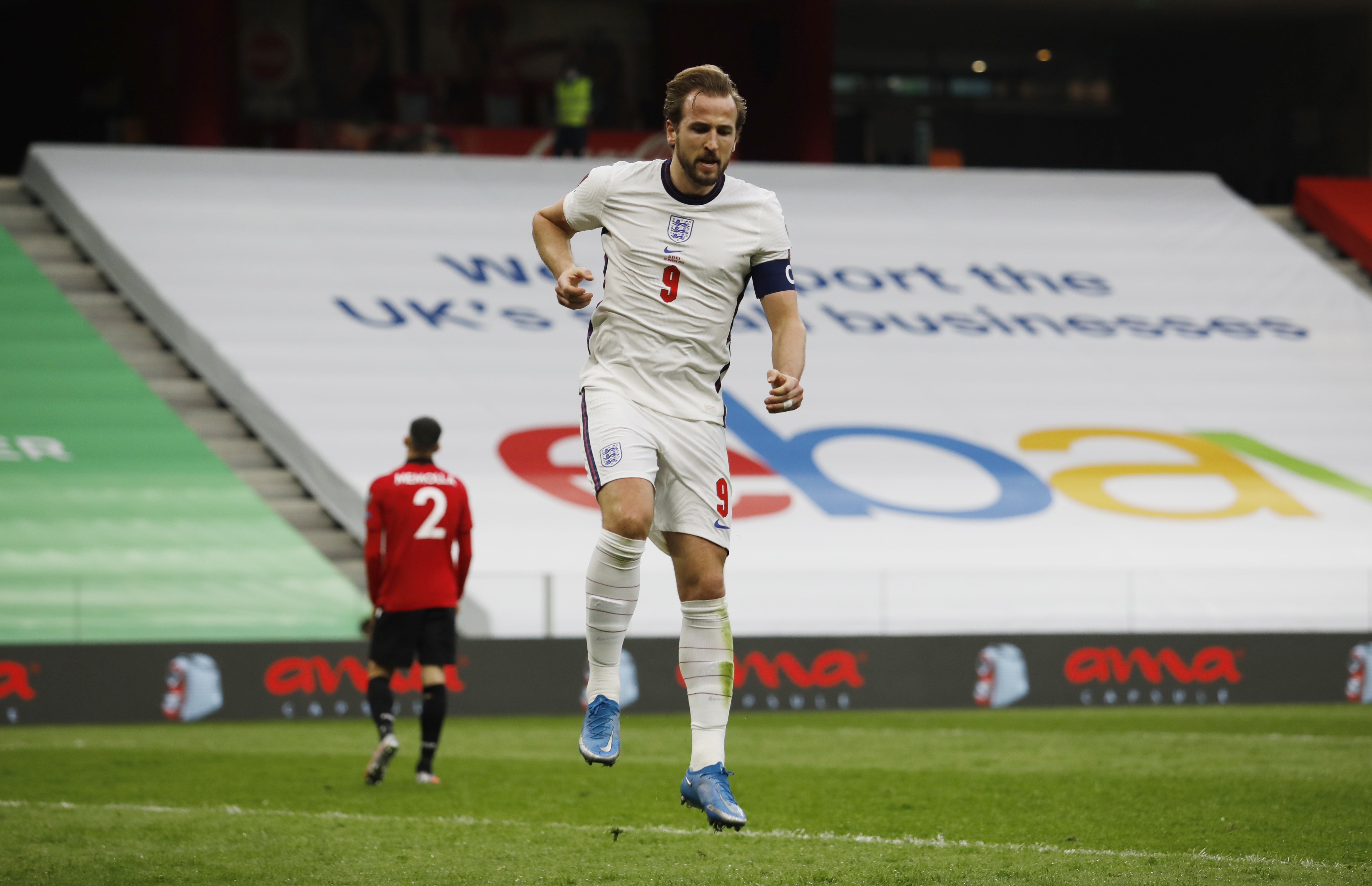 阿尔巴尼亚队准备迎战挑战,弈波望洋 阿尔巴尼亚队准备迎战挑战,弈波望洋