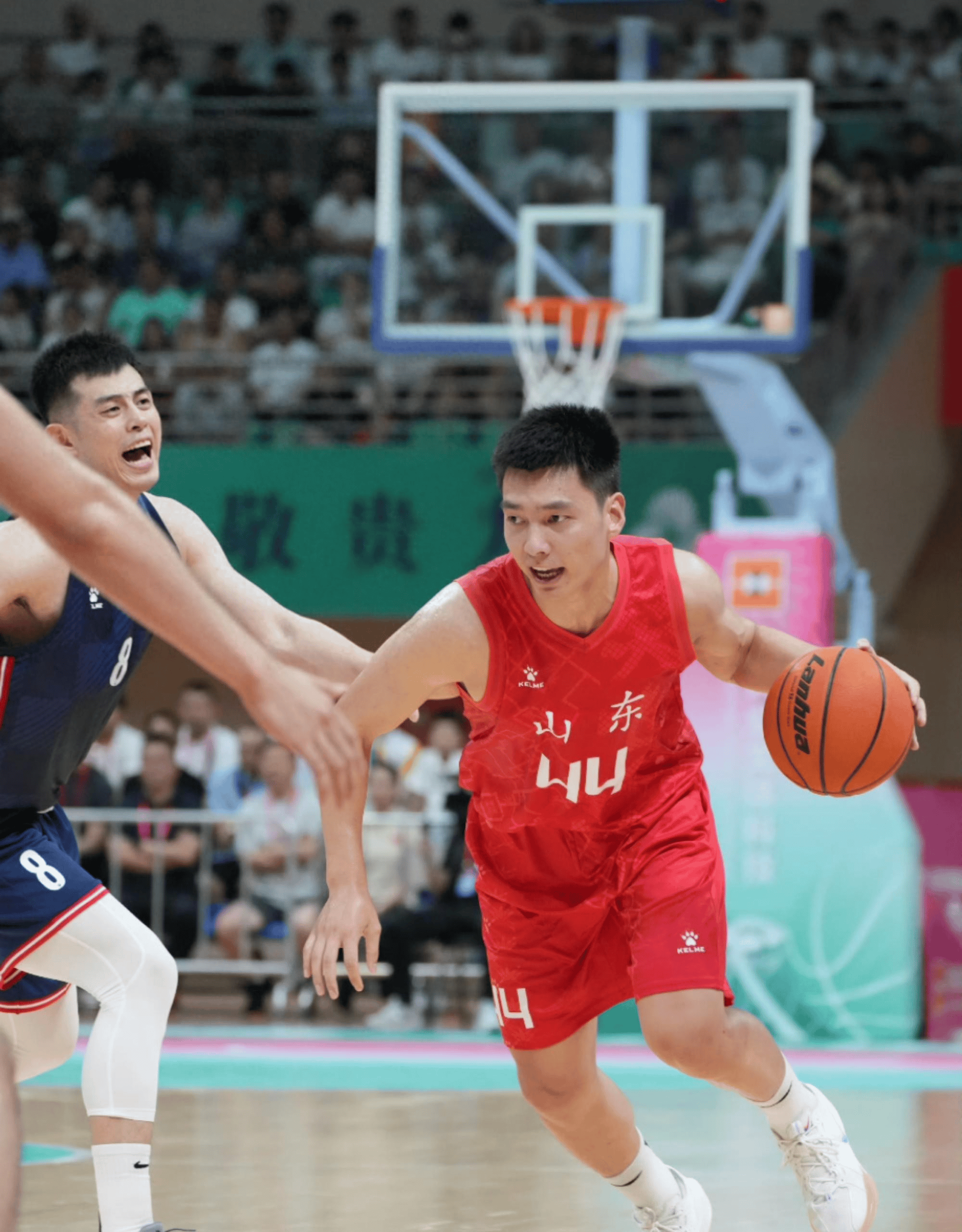 山东队力克掘金,陶汉林点燃赛场 山东队力克掘金,陶汉林点燃赛场