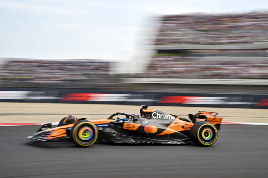 九游体育直播-法拉利横扫雷诺车队，皮亚斯特里点燃赛场的简单介绍