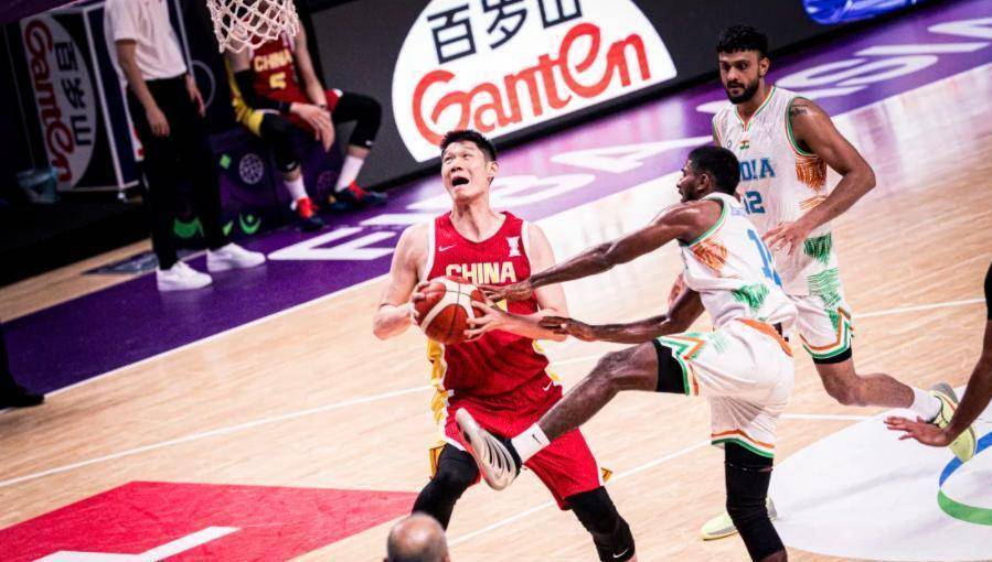 中国队碾压瑞典队，奥恰洛夫刷新纪录