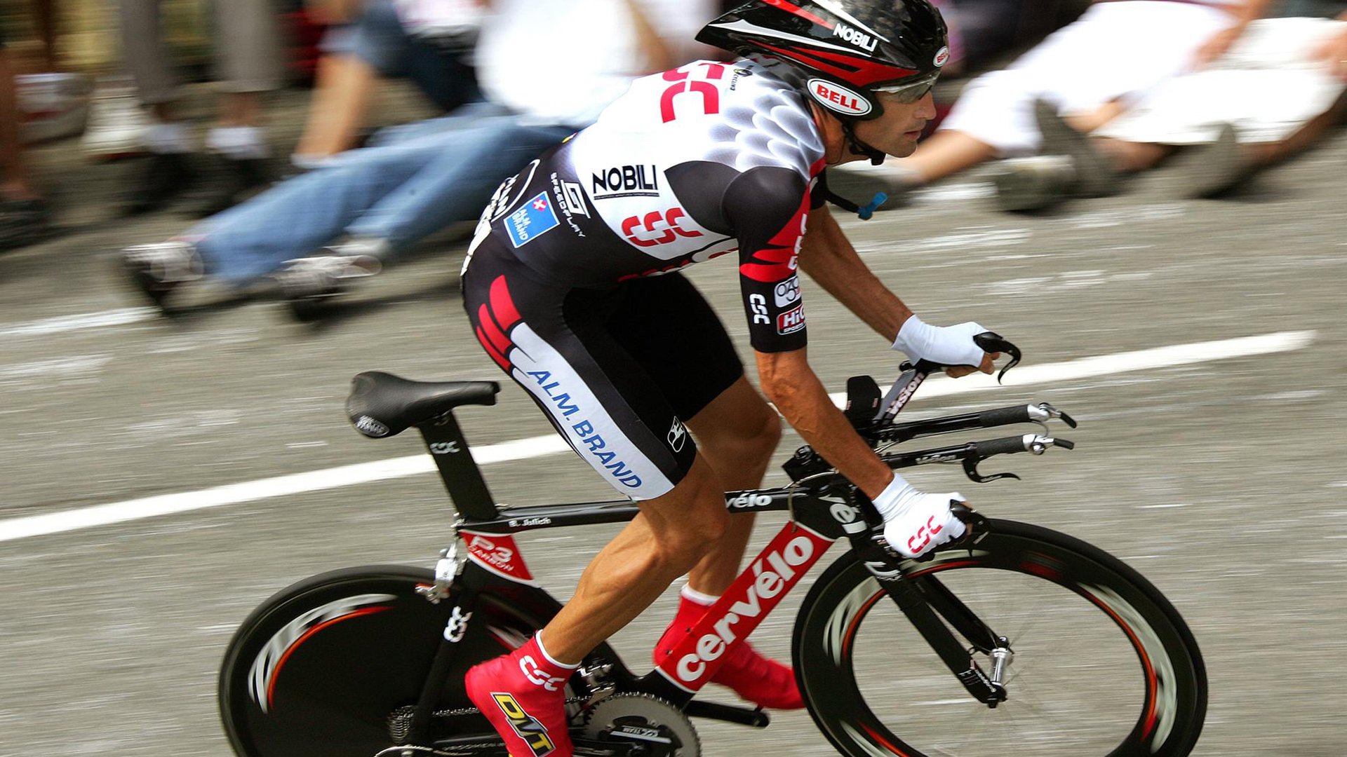 冰与火之歌，黄喜灿的孤勇时刻与皇家社会的巴斯克辩证法